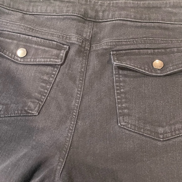 Chico's Pull-On Wide Leg Jeans black faded Size US 10 Chico's Size 1.5 - Picture 11 of 16